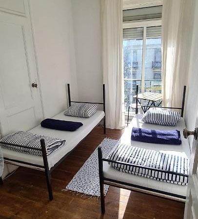 Bagetti Hostel Only For Girls Lisbon Exterior photo