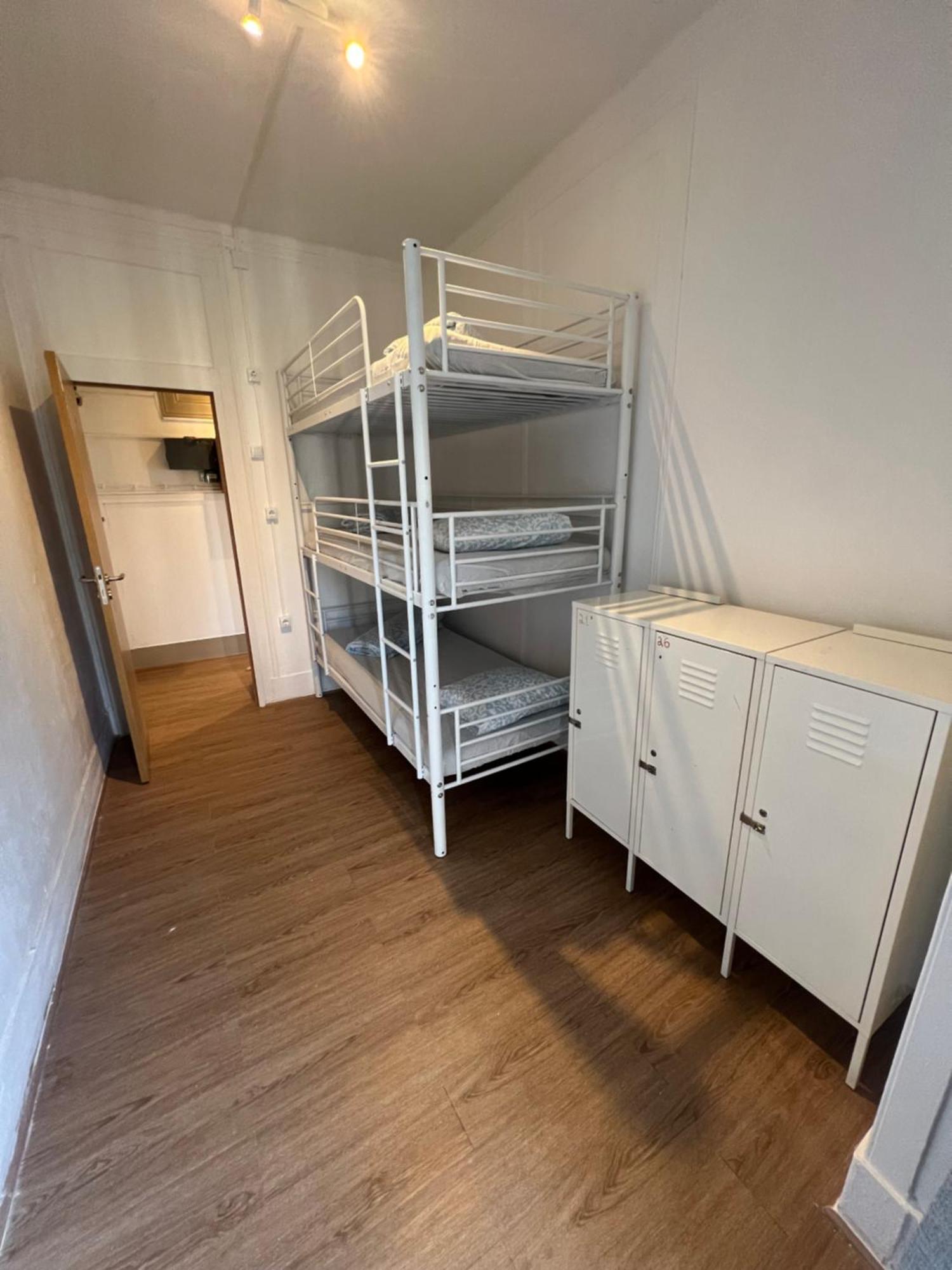 Bagetti Hostel Only For Girls Lisbon Exterior photo